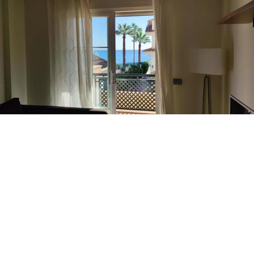 Benalmadena Beach Apartamento con Vistas al mar y Parking Privado Incluido