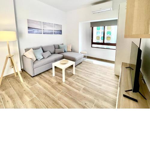 Benidorm Old Town House with lounge area