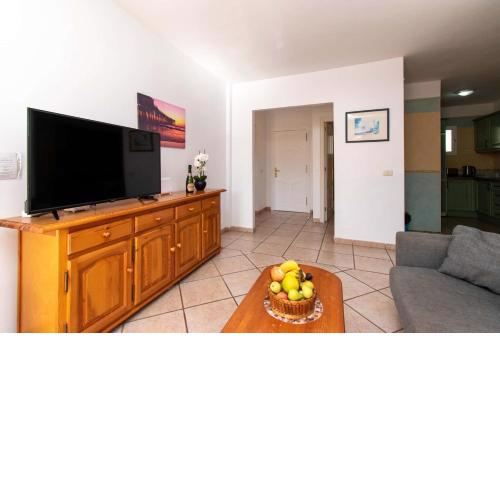 Benimar 13 - Two Bed overlooking the pool