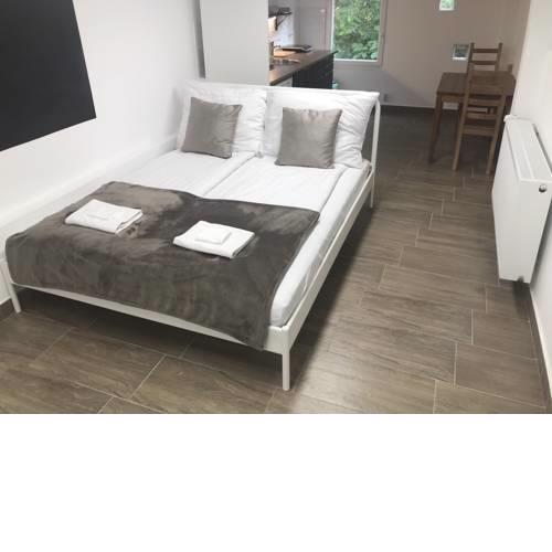 Benjamin Apartment