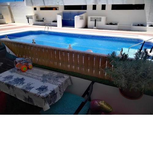 BEN'SHOLIDAYFLAT Ideal for families groups and couples Terrace Solarium Wi-Fi Netflix Smart TV