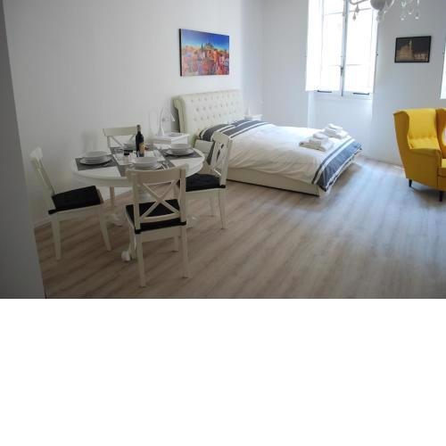Berardi Palace - Vigna Nuova Apartment