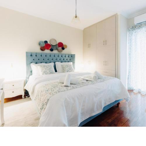 Best House Saint John, New Port of Patras