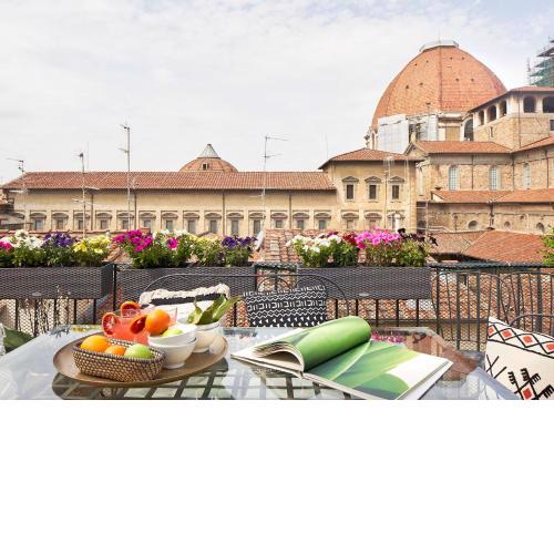 Best Location w/ Breathtaking Views Chic Palace