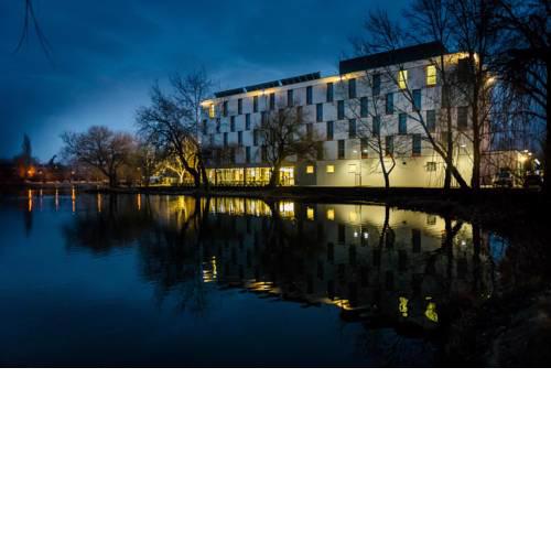 Best Western Plus Lakeside Hotel