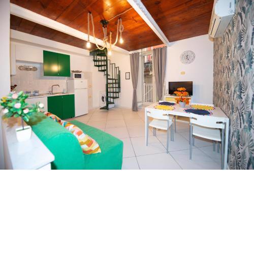 Bianca Napoli Suite