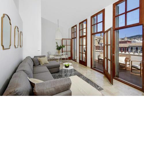 Bibrambla penthouse over Cathedral