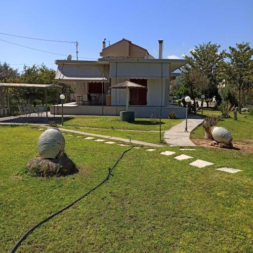 Big garden house at Itea
