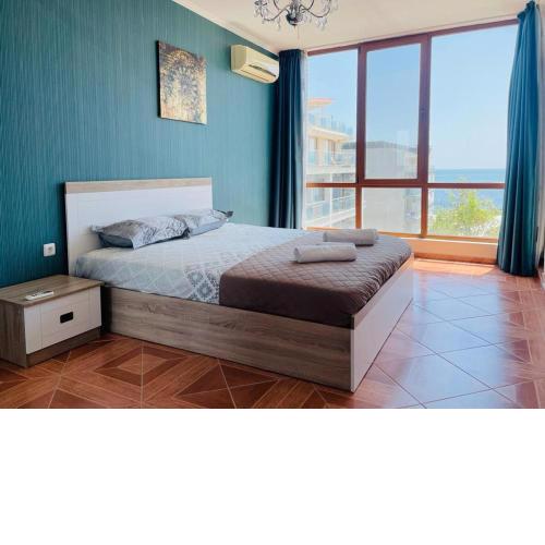 Big New Apartment with Sea View