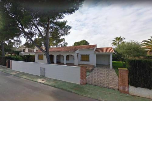 Big private house, 200m from the beach