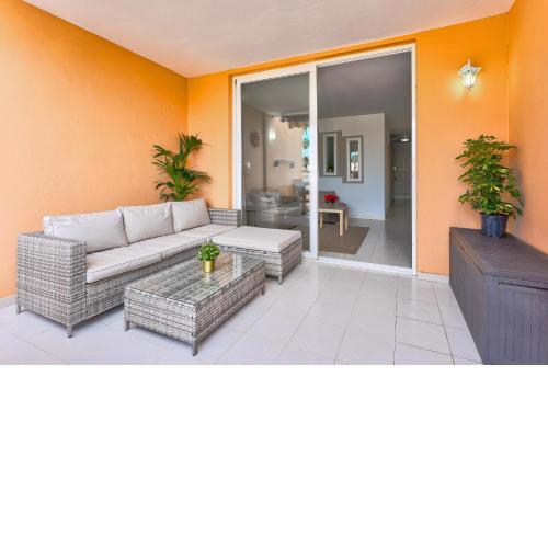 Big terrace apart with B-B-Q in Las Americas Adeje