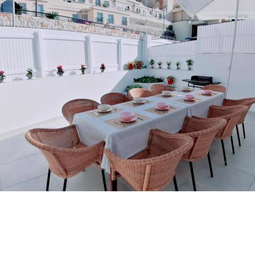 Big villa puerto rico with kitchen & BBQ & yard & private parking