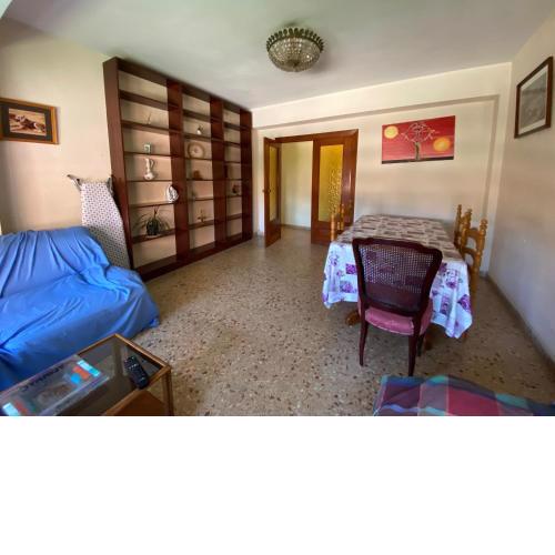 bigger flat for holiday near beach ideal for familie with climatisacion