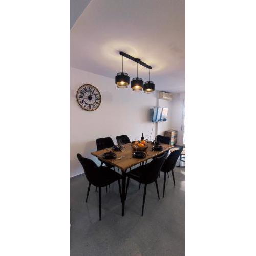 BITACORA LUX ,Comfortable Apartment 450 meters from the beach, Swimming Pool, 2 Air-Con ,Wi-Fi