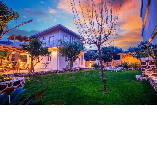 Bitsakis Family - Paleochora Luxury Villa