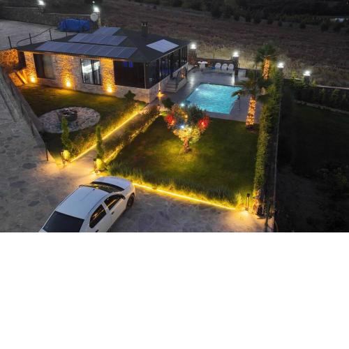Black Swan Villas