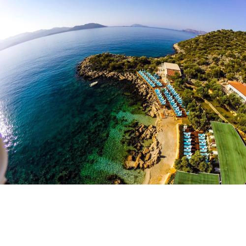 Blanca Beach Hotel