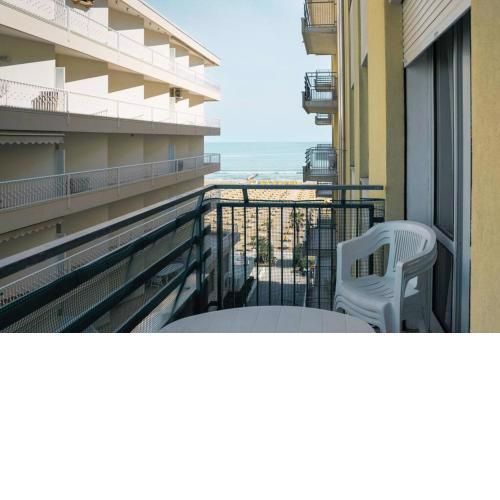 [Blu Kobler] - Ampio appartamento fronte mare