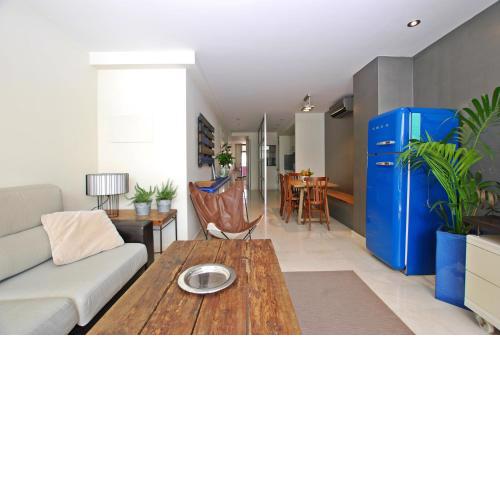 Blue Fridge Apartment