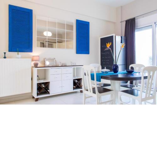 Blue Iris: Stylish apartment just 10 minutes walk from Old Town Chania