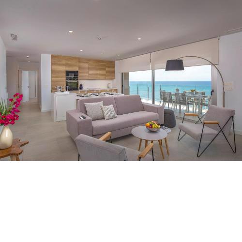 Blue Line Apartment Hotel