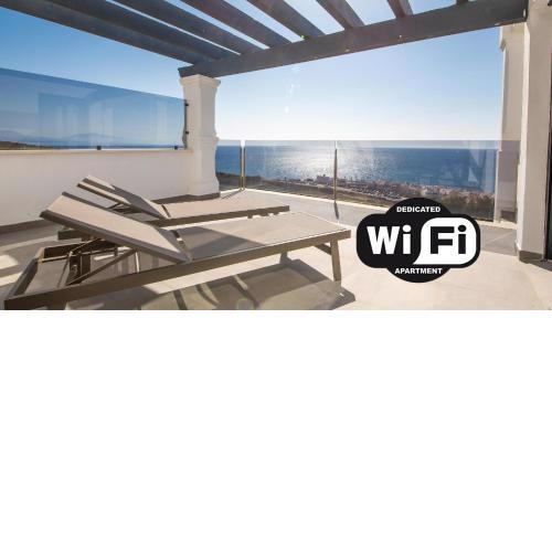 Blue Suites B5-403