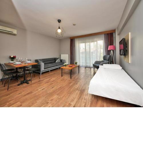 Blueway Hotel Residence