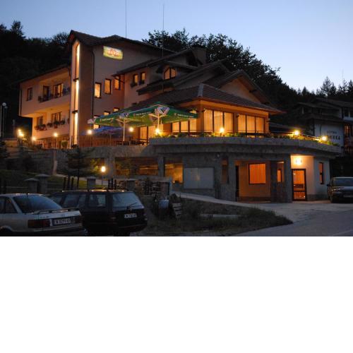 Blyan Family Hotel