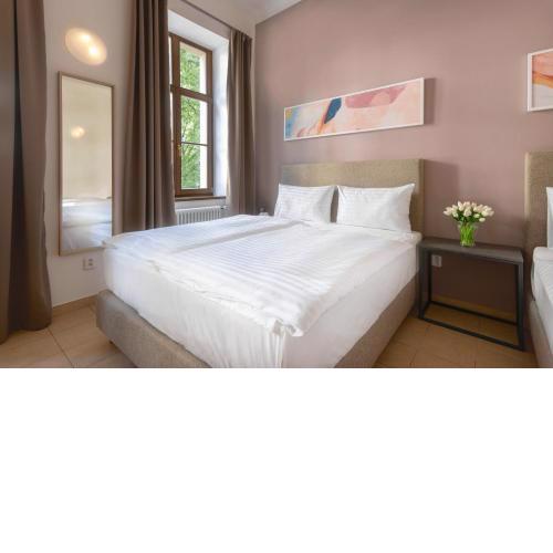 Bohemian Dreams Apartments and Suites