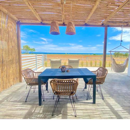 Boho Vibes Beachfront Detached House