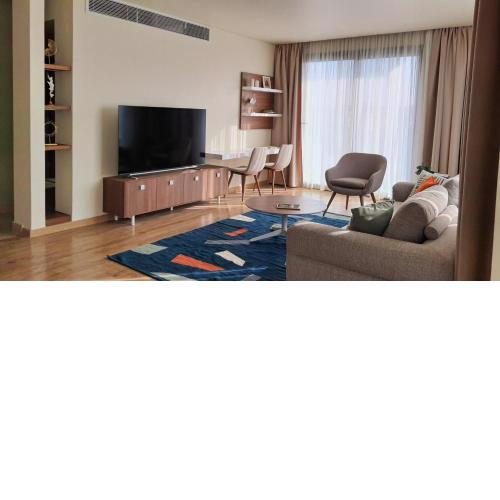 Bolboa at Kennah Silver Palm