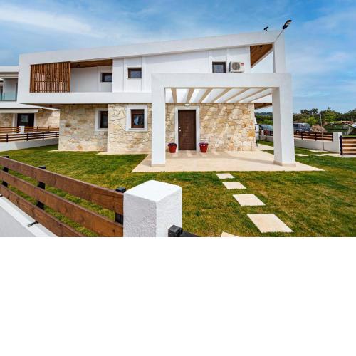 Bonas Maisonette Nikiti Halkidiki by Travel Pro Services