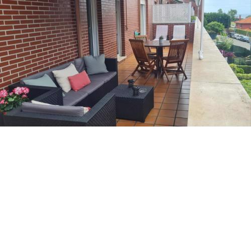 Bonito apartamento en Luanco con terraza y parking