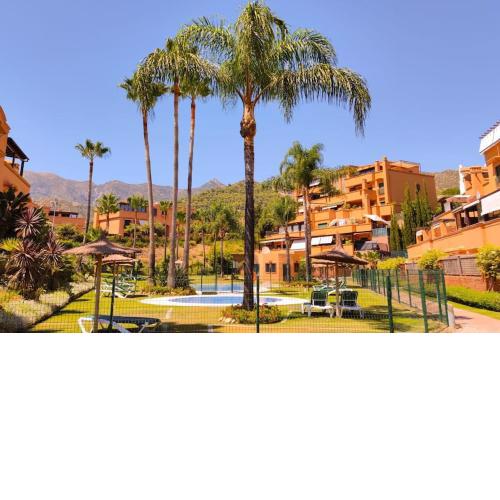 Bonito apartamento en Marbella con piscina