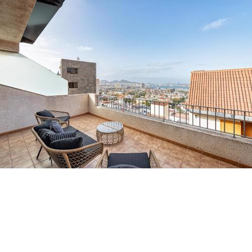 Bonito Chalet con Terraza y Vistas al mar