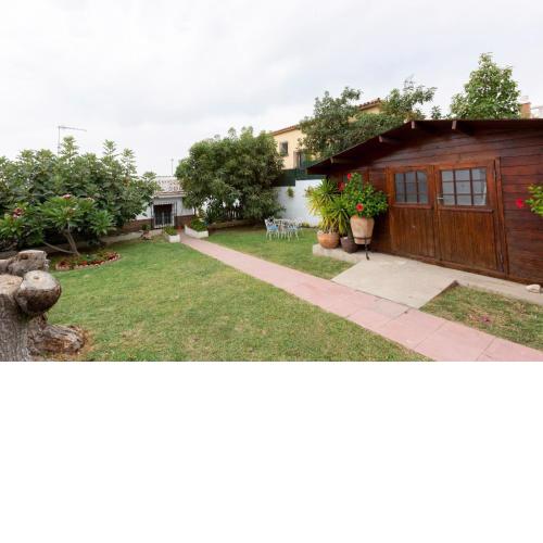 Bonito chalet en La Cala con gran jardín privado