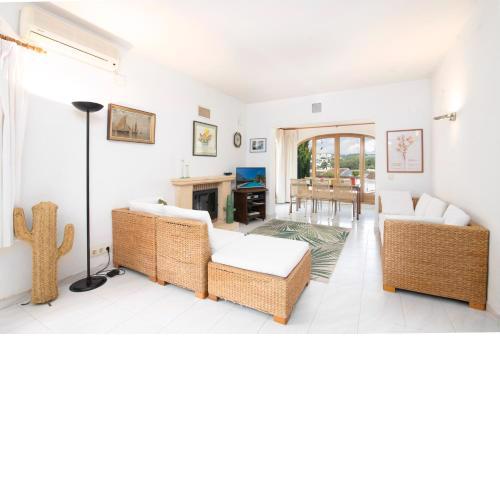 Book It Villa Naranja Moraira