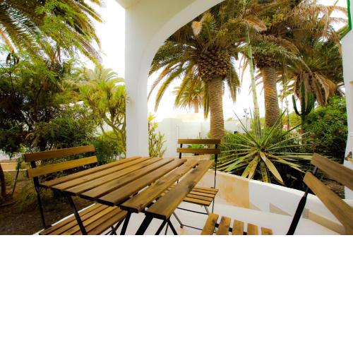 Book Jet - Bungalow Style & Comfort