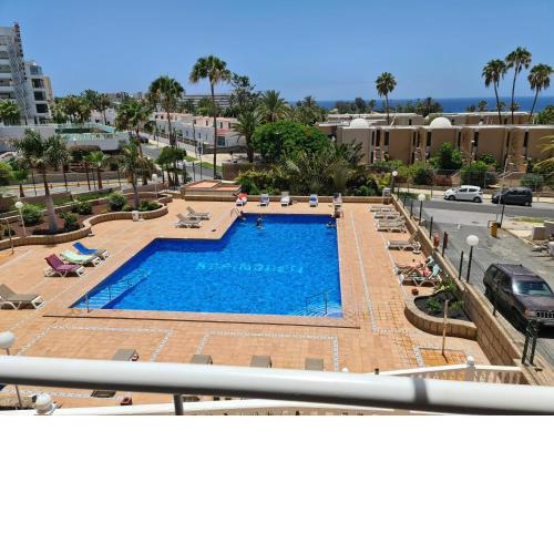 Borinquen only 280 meters to the beach, balcony with sea view, heated pool, Wifi