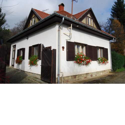 Boróka Apartmanházak - Fagyöngy House