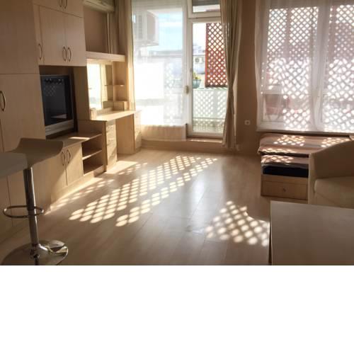 Botanic Garden Apartment