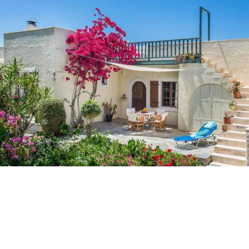 Bougainvillea House in Crete