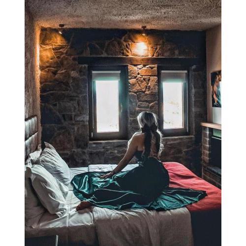 Boutique Chalet 1450 - Motorcycle Friendly