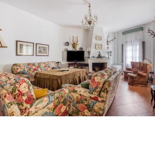 Boutique Holiday Home in Higuera de la Sierra with Terrace