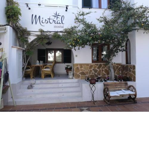 Boutique Hostal Mistral