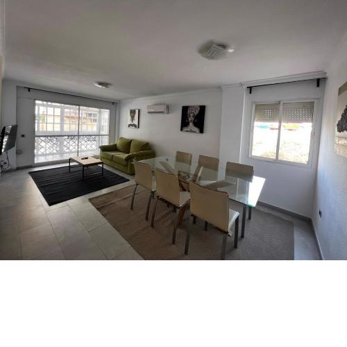 Boutique Malaga Apartment with FREE parking