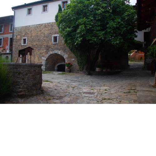 Boutique Rooms& Winery Žorž