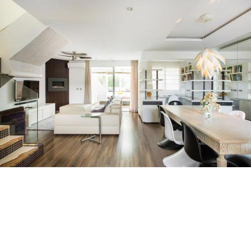 Boutique Townhouse with Hot Tub near Puerto Banus