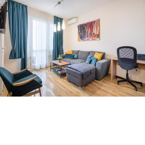 BpR Blue Paradise Apartment with A/C