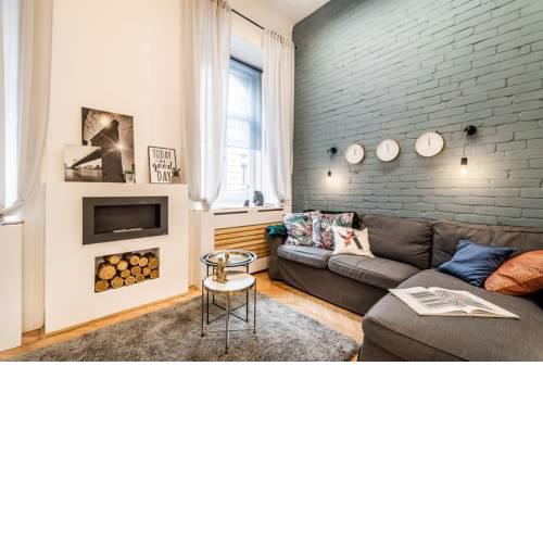 BpR Industrial Fantasy Apartment with A/C